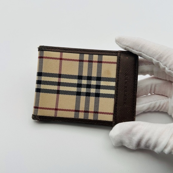 Burberry Bi Fold Nova Check Bi Fold Wallet - Picture 1 of 9